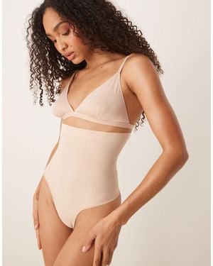 Spanx Power - string sculptant sans coutures à taille haute - nude doux - Neutre