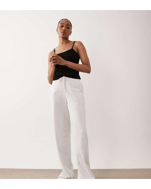 JDY Tall Joggers Anchos De Chándal En Gris Claro - Blanco