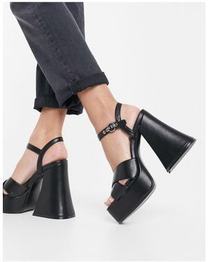 LAMODA Flared Heel Platform Sandals - Black