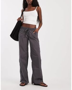 Hollister Y2K Low Rise Utility Pull On Pants - White