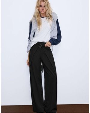 Pull&Bear Pantalon habillé à pinces et boucles - Blanc