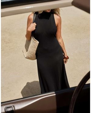 NA-KD X Audrey Afonso Deep Armhole Maxi Dress - Black
