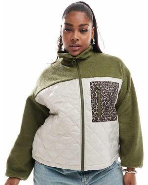 ONLY Chaqueta Polar Y Crema Con Bolsillo Con Estampado De Leopardo De Tejido Efecto Peluche De -Verde