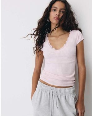 Stradivarius V-neck Lace Short Sleeve T-shirt - Pink