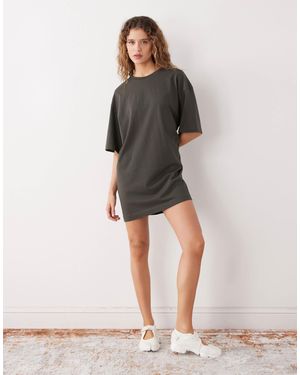 Weekday – oversize-t-shirt-kleid - Grau