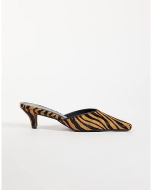 ASOS Stormy Haar Op Echt Leren Mules Met Chisel Toe En Hak - Meerkleurig