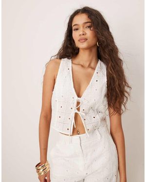 Mango Katoenen Gilet Met Broderie En Gestrikte Voorkant - Wit