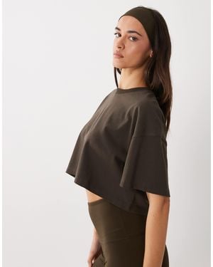 4505 Icon Heavyweight Cotton Cropped T-shirt With Quick Dry Finish - Brown