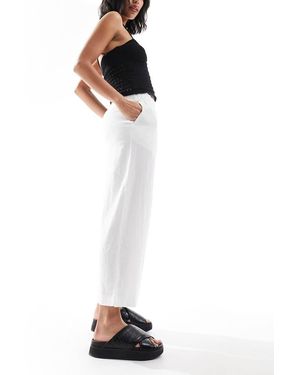 New Look Linen Cropped Trousers - White