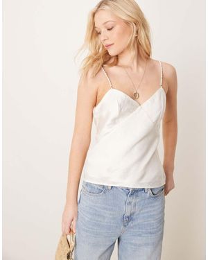 Abercrombie & Fitch Camitop Met Blote Rug En Parelbandjes - Wit