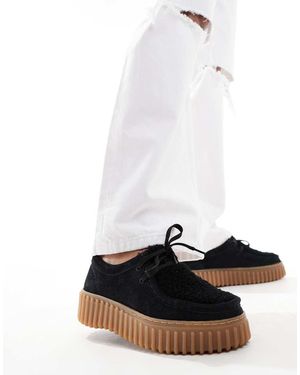 Clarks Zapatos Negros Con Suela Marrón Torhill Bee De - Blanco