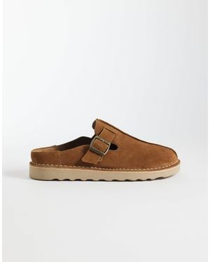 ASOS – pantoletten aus hellem wildleder mit schnalle und nahtdetail - Braun