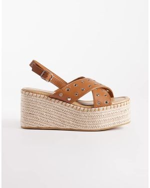 South Beach Sandalias Marrones De Cuña Estilo Alpargata Con Tachuelas De - Neutro