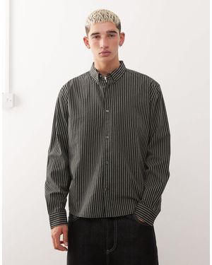Weekday – langärmliges, gestreiftes oversize-hemd - Grau