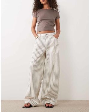ASOS Pantalones Color Chocolate Y Crema A De Corte Barrel De - Neutro