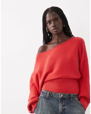 ASOS Strukturierter, taillierter rippenpullover mit u-boot-ausschnitt - Rot