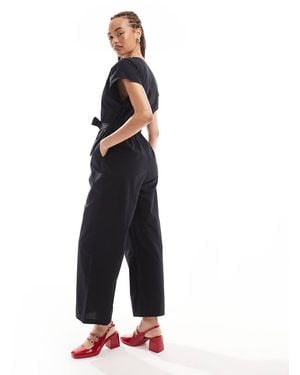 Monki Tuta Jumpsuit Nera Allacciata - Bianco