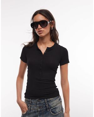 Weekday – geripptes henley-t-shirt - Schwarz
