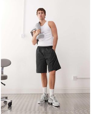 Weekday Pantaloncini Ampi Neri A Righe - Neutro