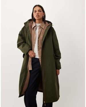 Regatta Heritage Waterproof Changing Robe - Green