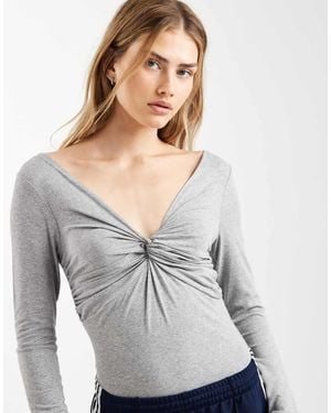 ASOS Body De Manga Larga Con Detalle Retorcido En La Parte Delantera De - Gris