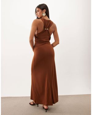 ASOS Robe longue colonne douce au toucher avec détail - Marron