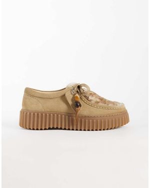 Clarks Torhill Bee Shoes - Natural