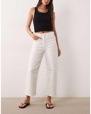Calvin Klein Vaqueros Capri Blanco Hueso De Corte Barrel - Multicolor
