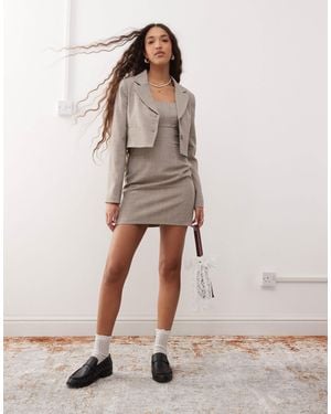 Miss Selfridge – eleganter cropped-blazer - Natur
