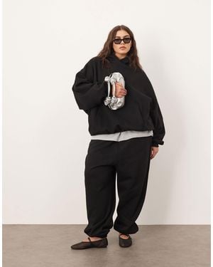 ARRANGE Curve Oversized Premium Heavy Weight Sweatpants With Cuff - Black