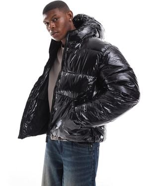 Bershka – hochglänzende pufferjacke - Schwarz