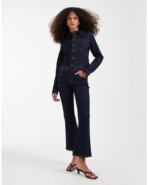 ASOS Vaqueros Capri De Corte Acampanado Con Lavado Azul De (Parte De Un Conjunto)