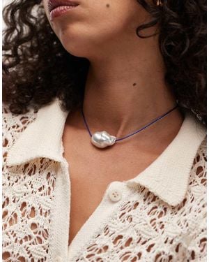 TOPSHOP Fern Beaded Choker Necklace With Pearl Pendant - Brown
