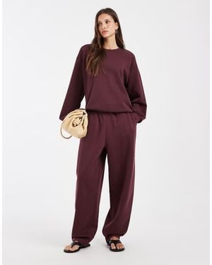 Vero Moda Oversized Balloon Leg joggers Co-ord - Red