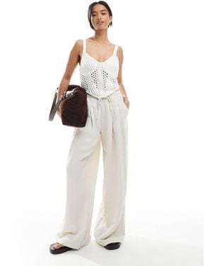 Stradivarius Petite Wide Leg Pull Trouser - White