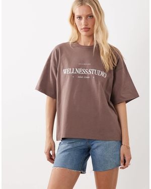 4th & Reckless T-shirt oversize en coton à broderie wellness studio - Marron