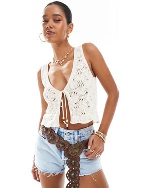 Stradivarius Tie Front Knit Vest Top - White