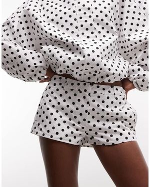 CERNUCCI Mini Shorts Co-Ord Met Polkadot - Wit