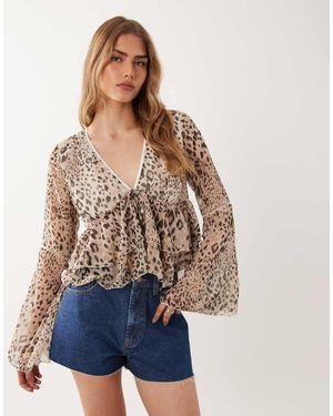 Miss Selfridge Blusa Animalier Con Volant E Maniche Svasate