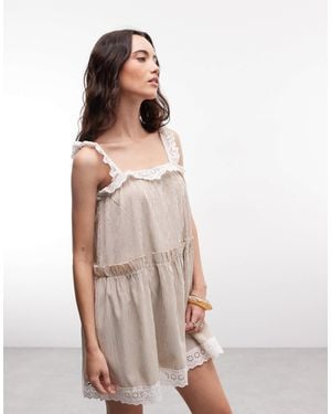 Daisy Street Robe babydoll courte à rayures avec volants étagés et bordures dentelle - Marron
