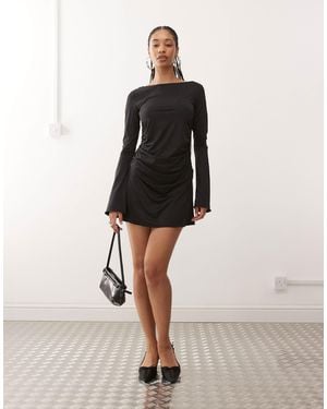 Monki Robe courte froncée à manches longues - Neutre