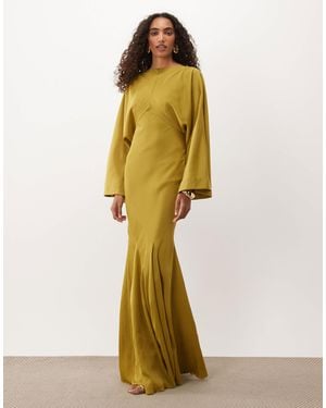 ASOS Asos Design Tall Cape Kimono Sleeve Maxi Dress With Godets And Tassel Tie Detail - Metallic
