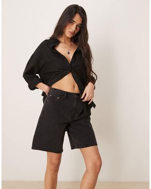 Abercrombie & Fitch Classic Mid Rise Bermuda Shorts - Black