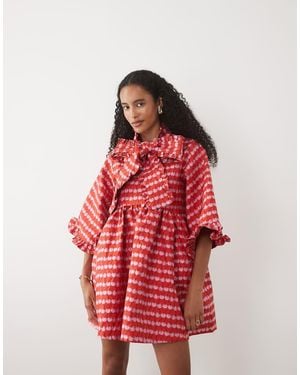 Sister Jane Clara Kersenjacquard Oversized Mini Jurk Met Strikdetail - Rood