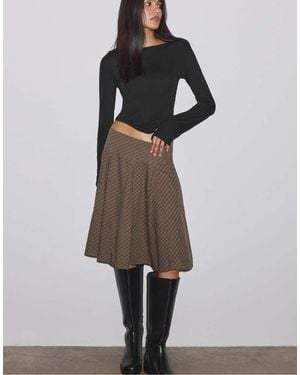 Stradivarius T-Shirt A Maniche Lunghe Con Scollo A Barchetta Nera - Nero