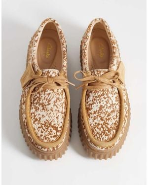 Clarks Torhill Bee Shoes - Natural