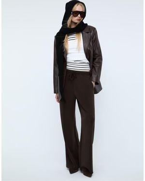 Stradivarius Wide Leg Trousers With Seam Detail - Brown