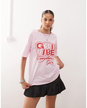 Noisy May Camiseta Rosa Claro Extragrande Con Estampado Gráfico "Good Vibes" De