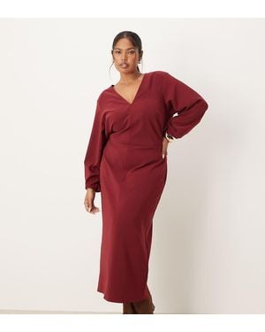 Pretty Lavish Curve Long Sleeve Plunge Midaxi Dress - Red