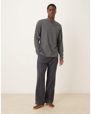 Calvin Klein Long Sleeve Top And Pants Pyjama Set - Grey